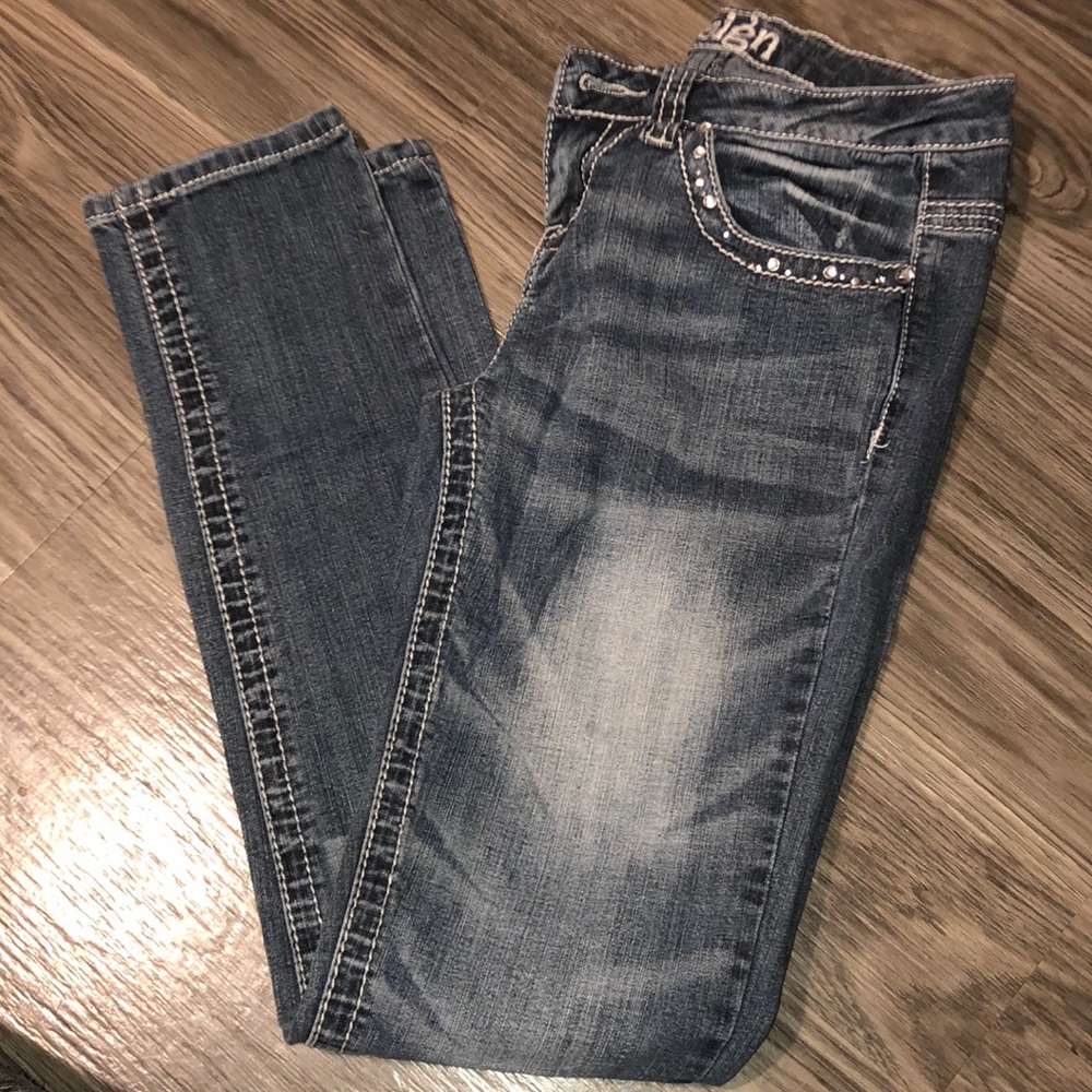 5/$60 Full length stretchy embellished skinny jean